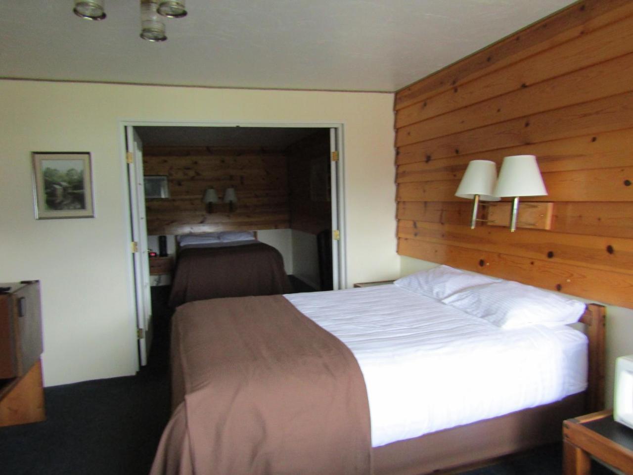 Captain'S Choice Motel Haines Habitación foto